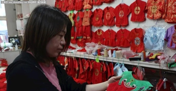 [原创]胜芳古镇端午布艺：蛤蟆坎、布老虎、青蛙鞋的民俗密码