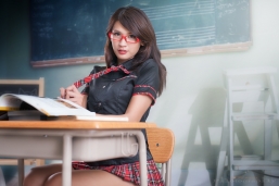 音乐教室的女生